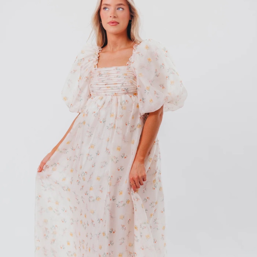 Melody Maxi Dress with Pleats and Bow Detail in Yellow Rose Floral 3XL